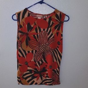 Ladies sleeveless top
